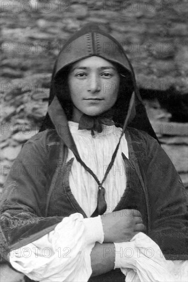 italy, sardinia, désulo, sardinian girl 1800-1900