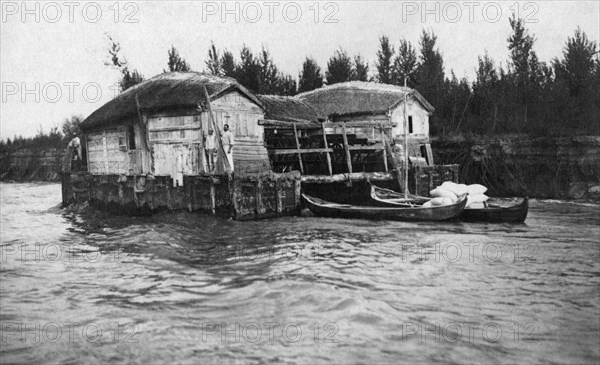 po river, floating mills