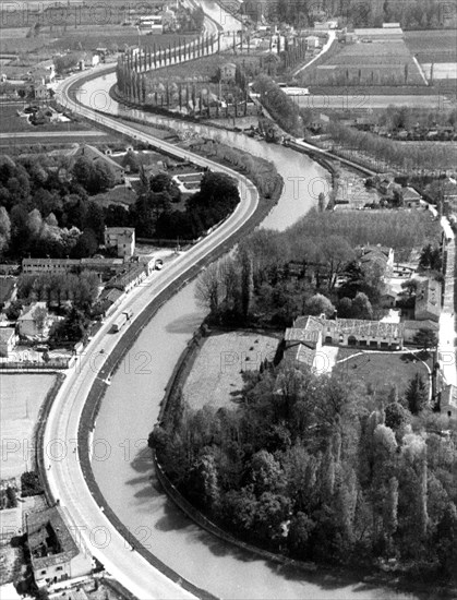 naviglio di brenta, una veduta della riviera del brenta, 1960