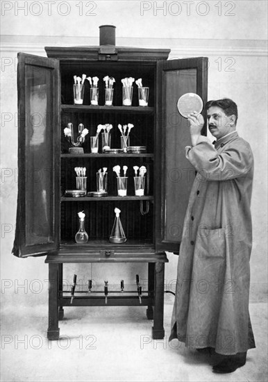 biochemist, 1910-20