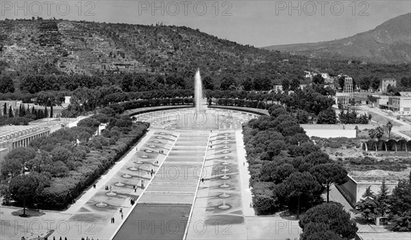 europe, italy, naples, mostra d'oltremare, fountain