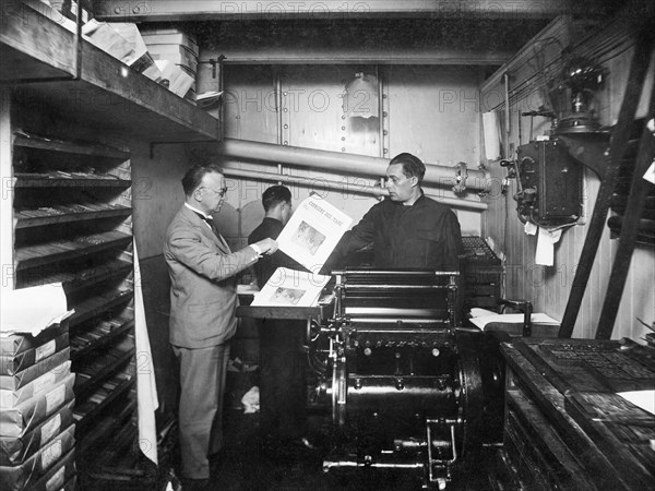 "corriere del mare", printing plant,  ship 1920-1930