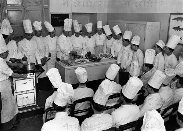 school, cooks, 1940-1950