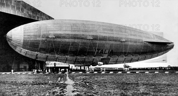 aéronautique, dirigeable utilisé pour le vol italien vers le pôle, 1928