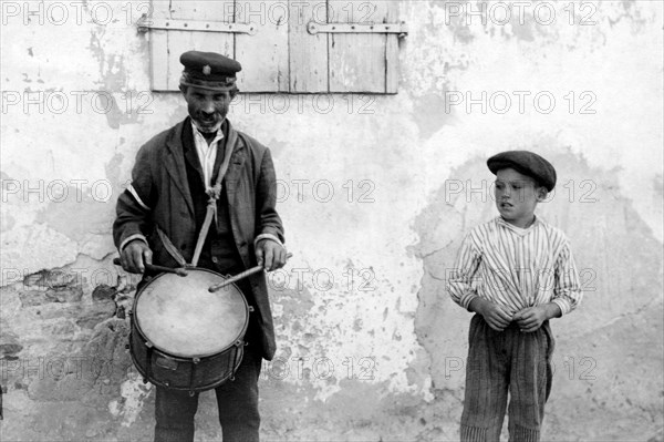 crieur et enfant, 1915 1918