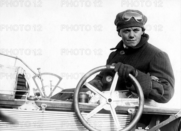 aéronautique, portrait d'un aviateur, 1910