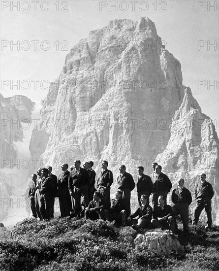 madonna di campiglio, crozzon di brenta, chœur de la société alpini tridentini, 1969