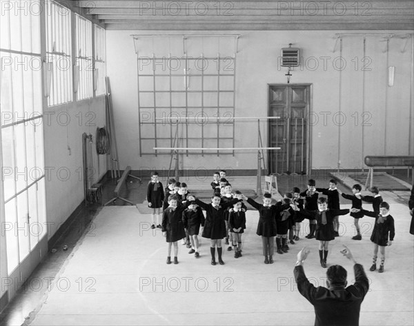 gymnastique dans le gymnase, 1961