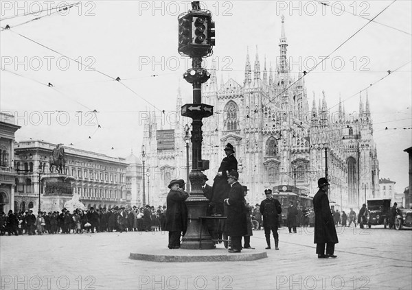 milan, feux de circulation à commande manuelle, 1930-1940