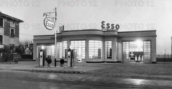 station-service esso, 1949