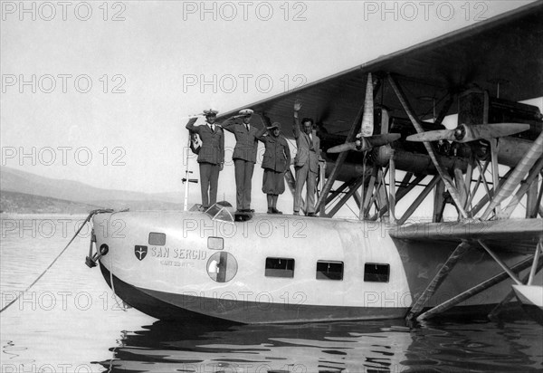 croisière aérienne transatlantique, équipage sur le trimoteur cantu 22, 1931