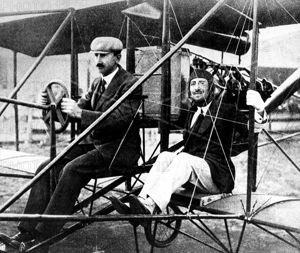 portrait de gabriele d'annunzio avec l'aviateur américain glenn h. curtiss, 1909