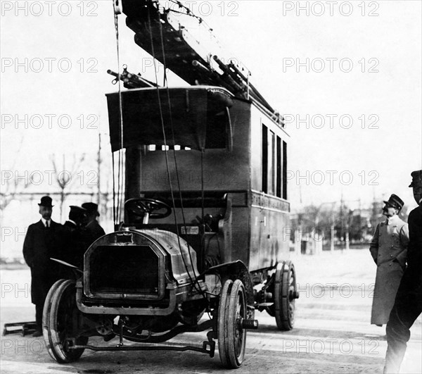 station de radio mobile automobile, 1900