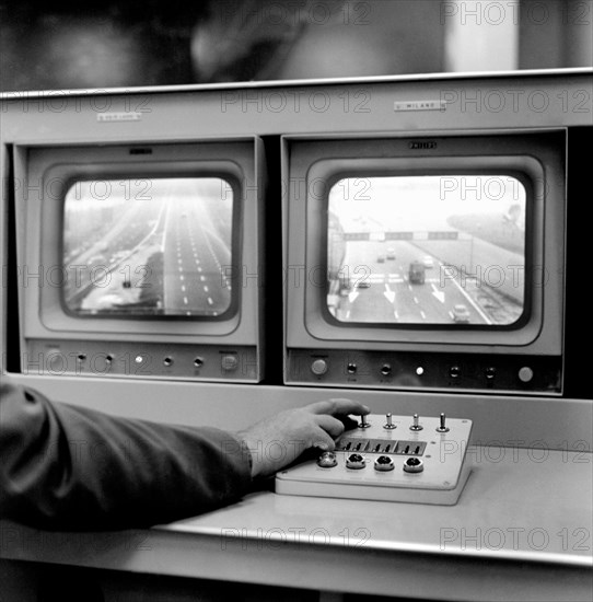 salle des opérations de contrôle du trafic de milan, 1966