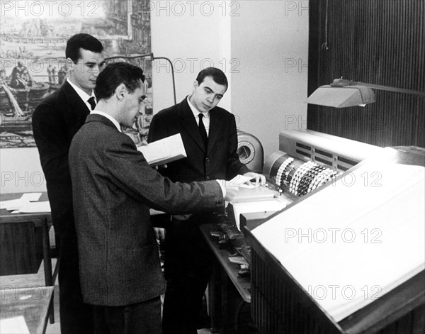 leçon de comptabilité dans une école hôtelière, 1969