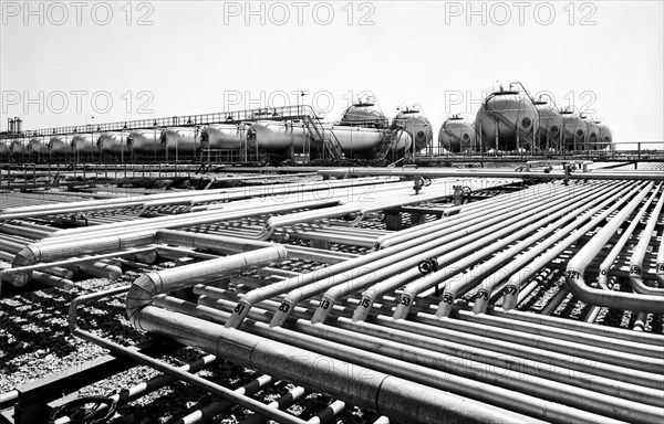 monteshell brindisi, stockage de gaz olefines spheres, 1966