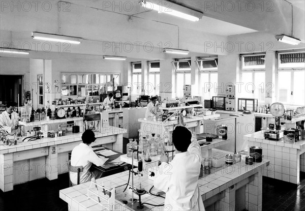 laboratoire de recherche et de contrôle, 1965