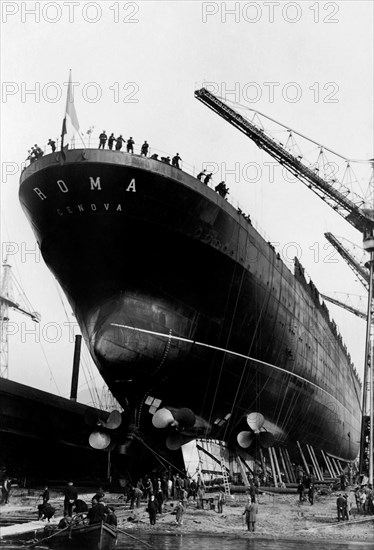 lancement du bateau à vapeur roma, 1930