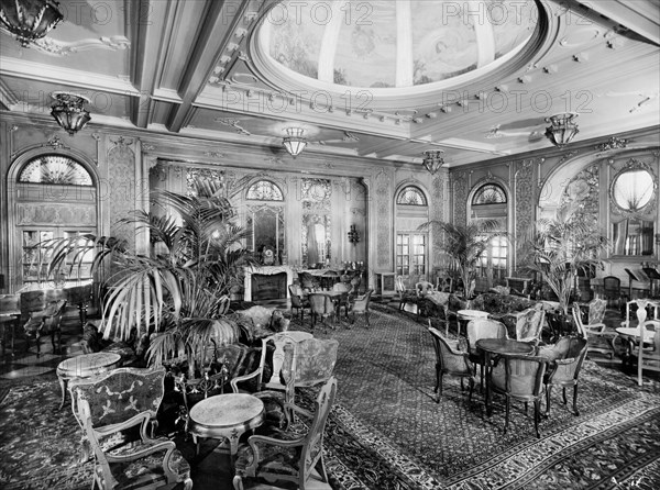 salle de bal de l'auguste avec dome par galileo chini, 1930