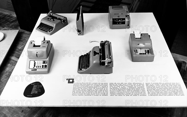 calculatrices et machines à écrire olivetti de 47 à 54, 1954