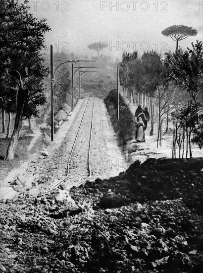 éruption du vésuve du 4 avril 1906, vésuve, lave sur le chemin de fer, 1906