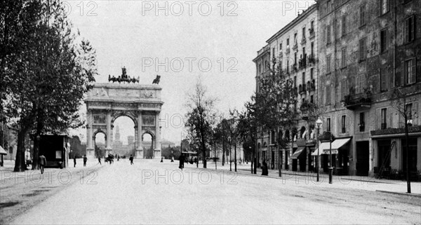 Milan, Arco della pace, 1900