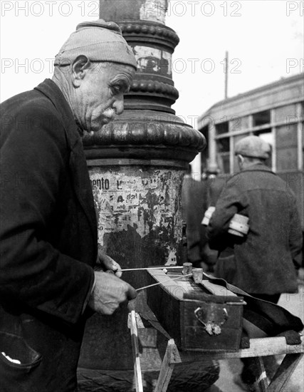 milan, joueur de xylophone itinérant, 1959