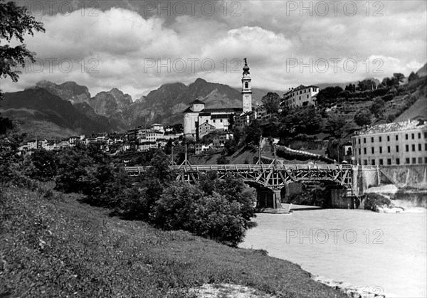 italie, veneto, belluno, vue des rives de la piave, 1918