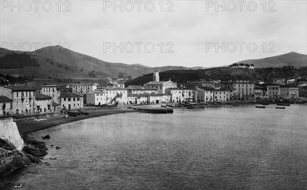 toscane, île d'elbe, vue de porto longone l'actuel porto azzurro, 1930