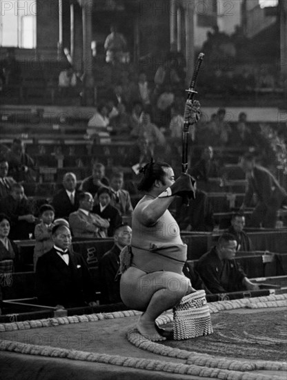 japon, une scène de lutteurs sumo, 1930 1940