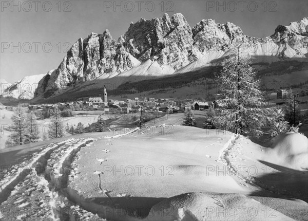 italie, trentino, cortina d'ampezzo, vue de pomagagnon, 1950