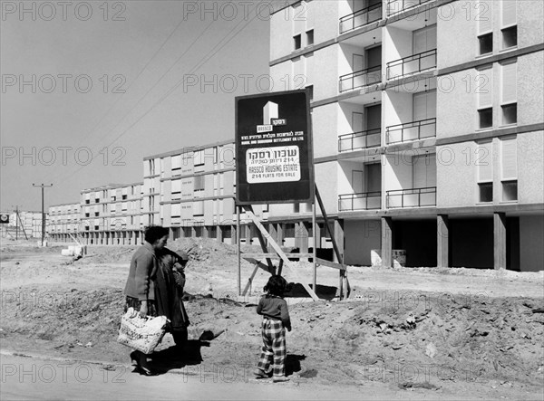 moyen-orient, israël, ashdod, bâtiments récemment achevés, 1963