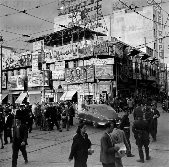 moyen-orient, liban, beyrouth, un carrefour animé du centre-ville, 1957
