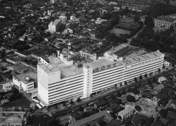 japon, tokyo, le bâtiment sony, 1965