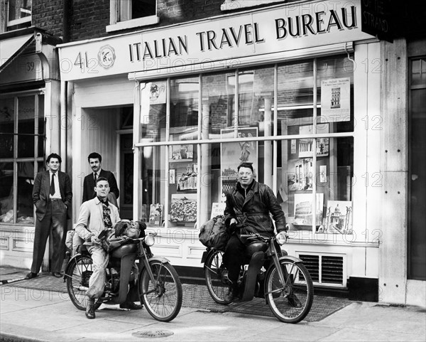 grande bretagne, londres, voyageurs à moto, 1950 1960