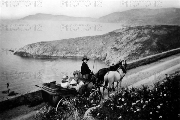 europe, france, corse, vue de la côte, 1920