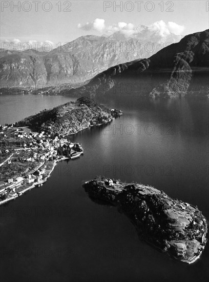 europe, italie, lombardie, moltrasio, vue des marches du cyprès, années 1950