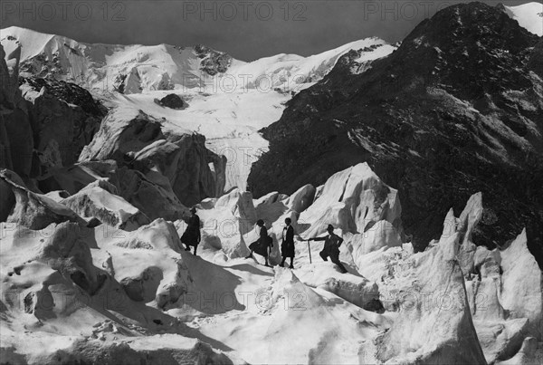 europe, italie, lombardie, sondrio, bormio, panorama, années 1950