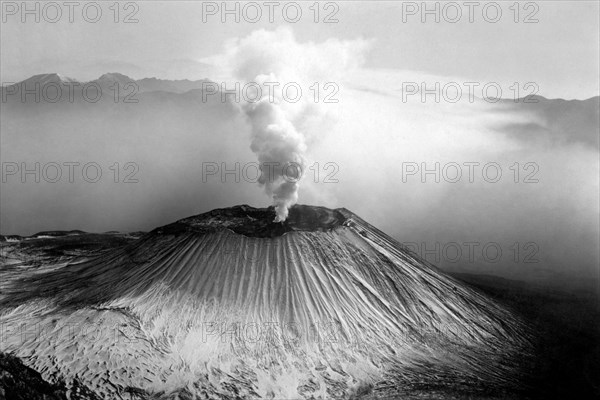 campanie, naples, vesuvius en éruption, 1924