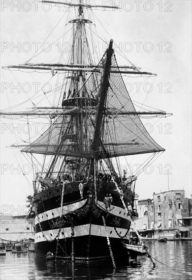 campanie, castellamare di stabia, bateau école c. colombo, 1928