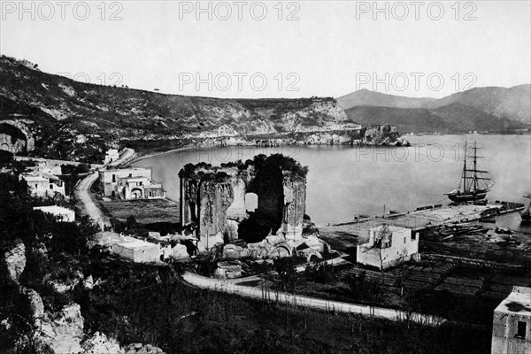 italie, campanie, bacoli, vue du golfe de la baie, 1900