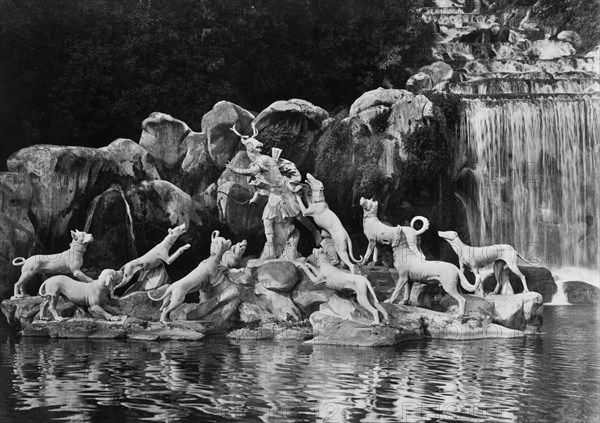 italie, campanie, caserta, palais de caserta, détail de la grande cascade, 1910