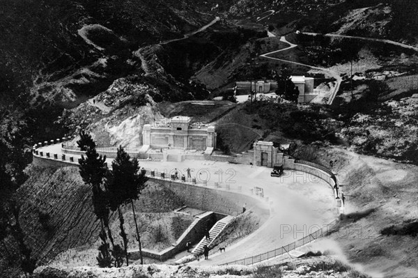 italie, basilicate, aqueduc de pugliese, réservoirs à la source agri, 1920 1930