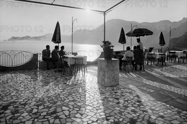 coucher de soleil, praiano, campanie, italie 1960