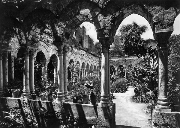 italie, sicile, palerme, le cloître de l'église de san giovanni degli eremiti, 1910 1920