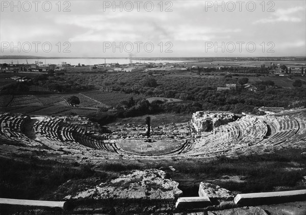 italie, sicile, syracuse, théâtre grec, 1930 1940