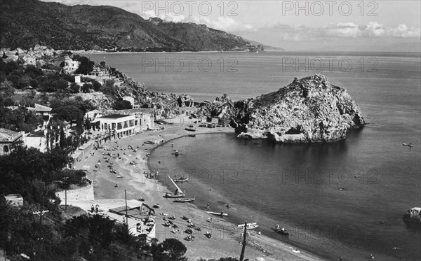 italie, sicile, taormine, capo mazzarò, années 1950