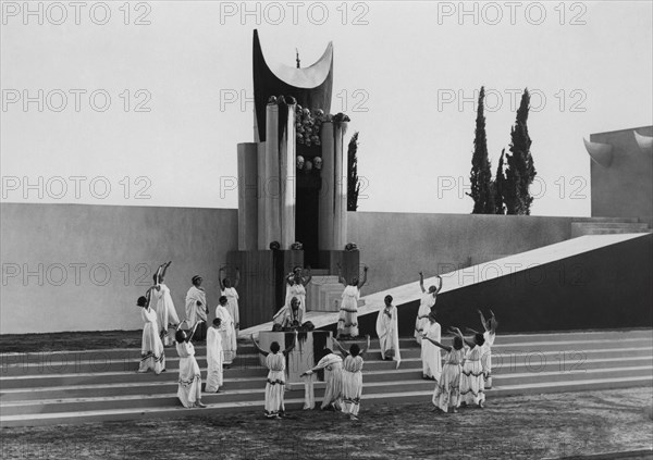 italie, sicile, syracuse, représentation d'ifigenia en tauride par euripides, 1933