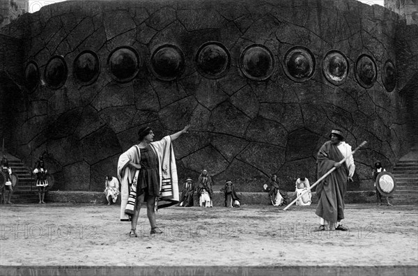 italie, sicile, syracuse, représentation de l'antigone de sophocle, 1924