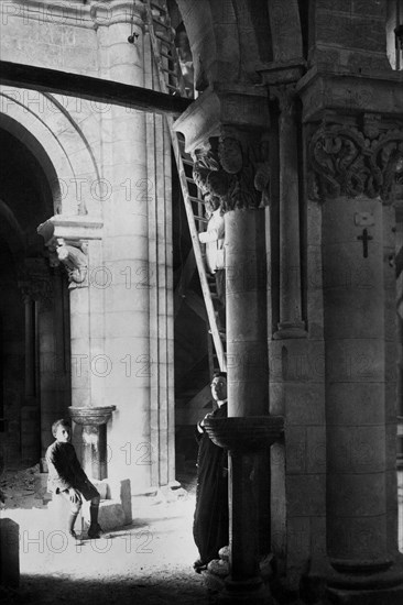 italie, basilicate, matera, intérieur de l'église de san giovanni battista, 1930